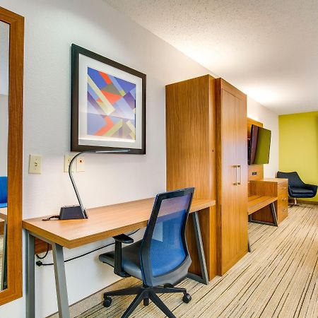 Holiday Inn Express Vincennes Eksteriør billede