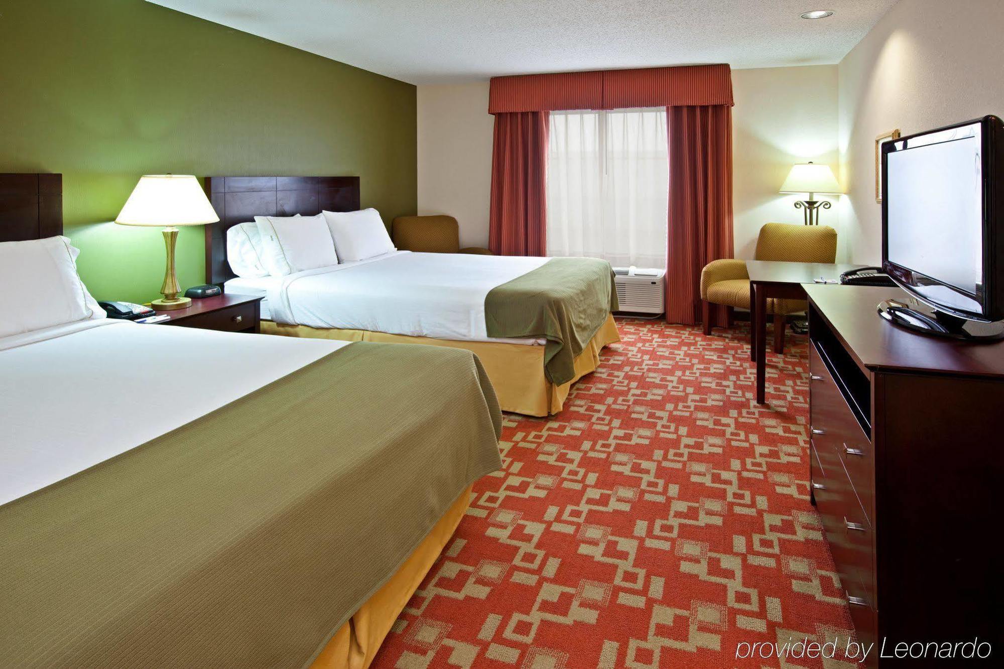 Holiday Inn Express Vincennes Eksteriør billede